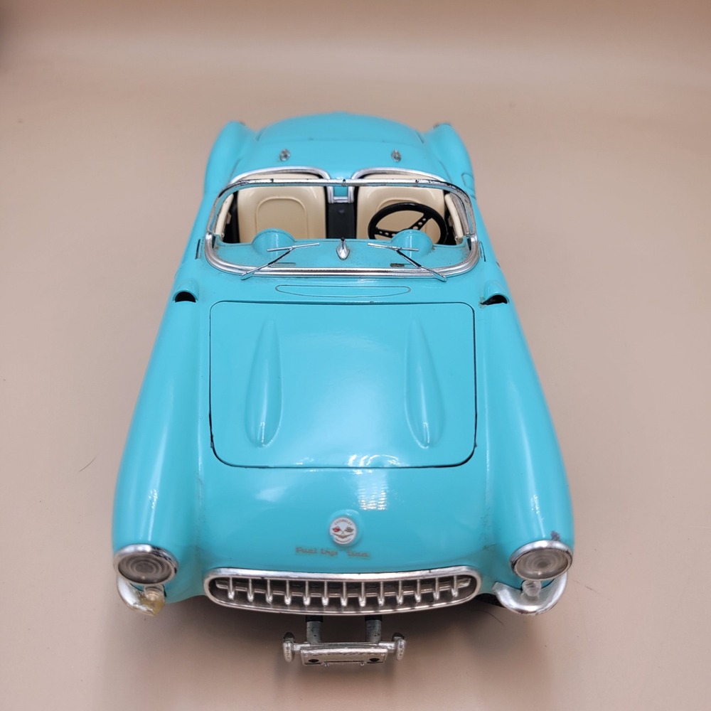 Bburago 1957 Chevrolet Corvette 1/18 Diecast Model Car Blue Made in Italy - Picture 3 of 12